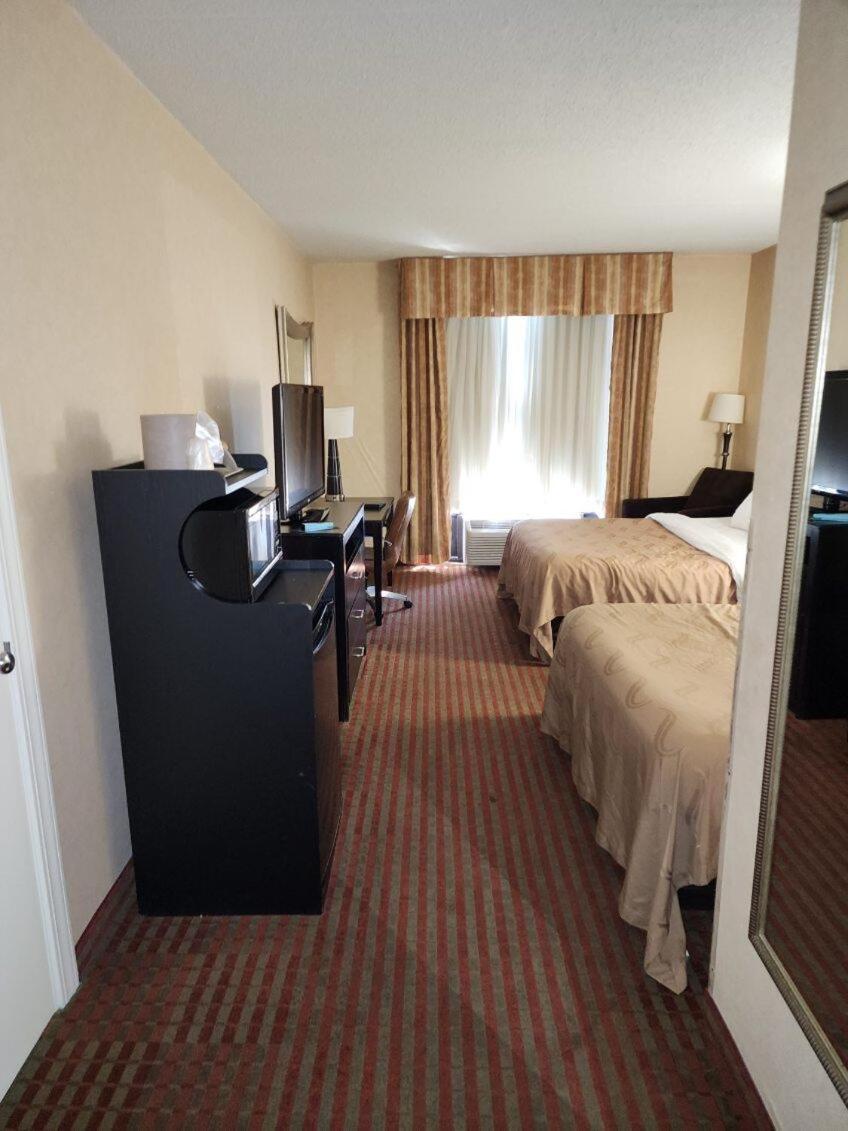 Quality Inn & Suites Somerset Exterior foto